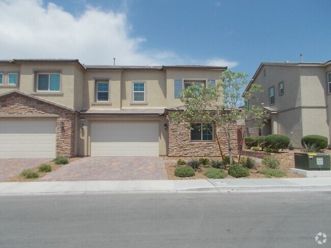 Building Photo - Beautiful 4 Bedroom Home