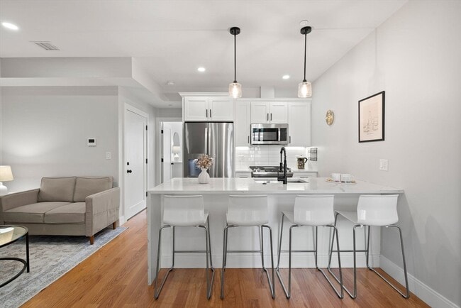 Photo - 174 W Seventh St Unit 2