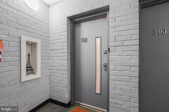 Photo - 1514 Newton St NW Unit 302