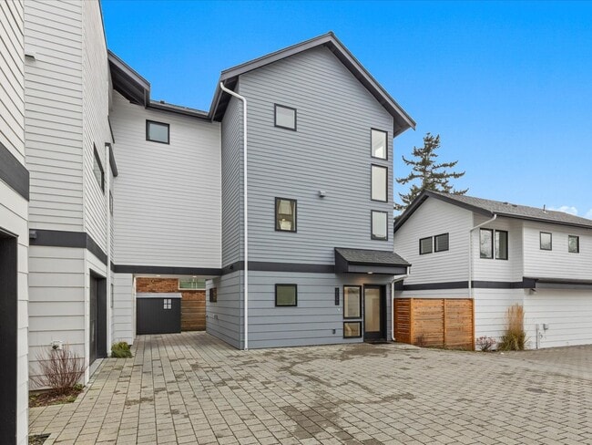 Photo - 2bd/1.75ba Seattle Home