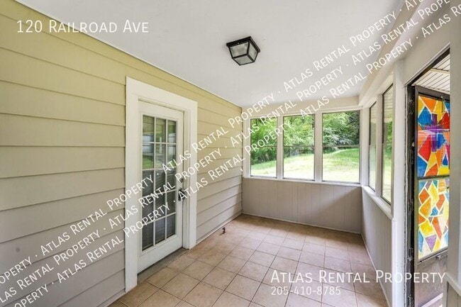 Photo - 120 Railroad Ave