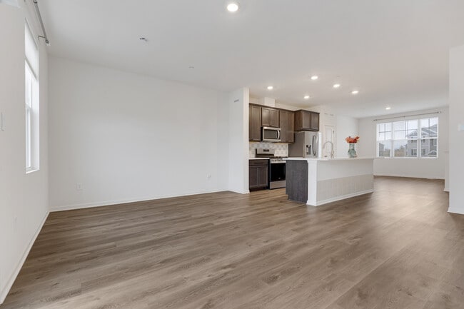 Photo - 2016 Yellowstone Blvd