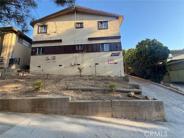 Building Photo - 13702 Penn St Rental