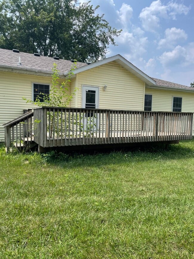 Photo - 3 Bed 2 Bath 2 Car Garage plus Bonus Room Available July 31, 2023