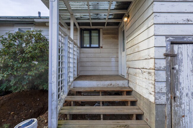 Photo - 1408 Clearbrook Rd