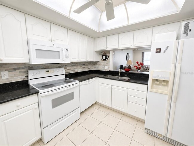 Photo - 2616 Cove Cay Dr Unit 402