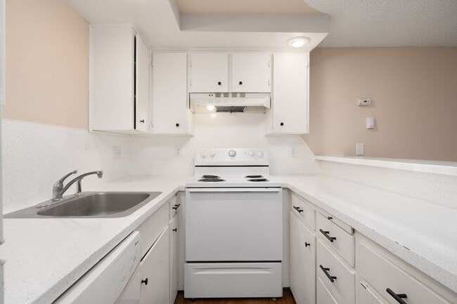 Photo - Beautiful Rustic-Style 1-bedroom Apartment...