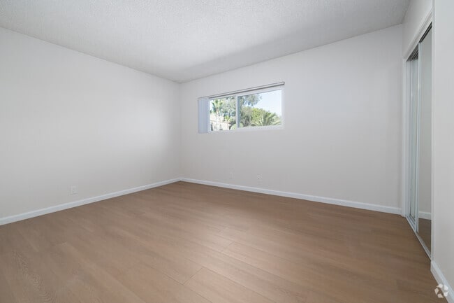 2BR, 1.5BA - 1,250SF - Second Bedroom
