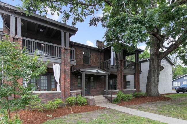 Photo - Greenview Apartments - Forest Park