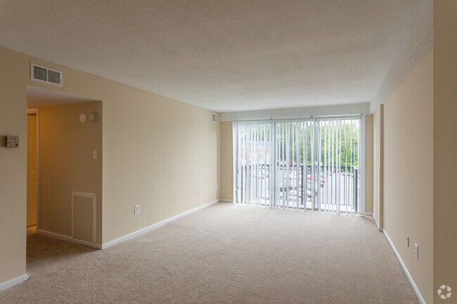 2 x 1 Classic - 950 sqft