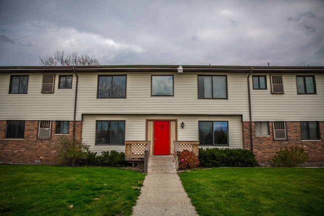 Circle Shore Apartments