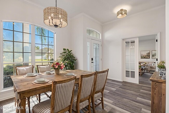 Photo - 737 Hazelmoor Ln