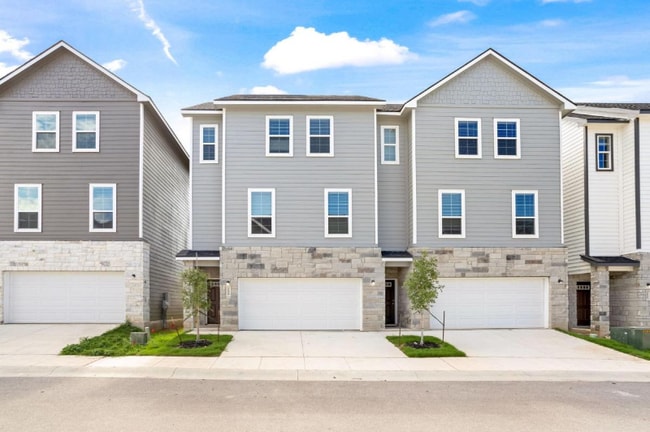 Photo - 21522 Sir Walter Ln Townhome