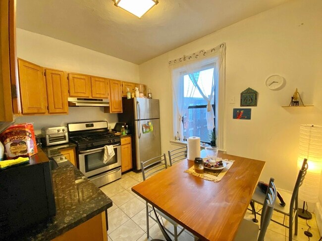 Photo - 239 Harvard Ave Unidad 6