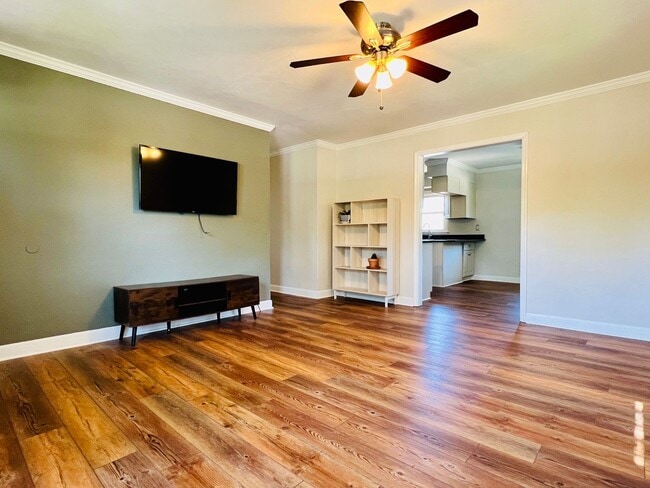 Photo - Charming Rancher in the Heart of Colonial ...