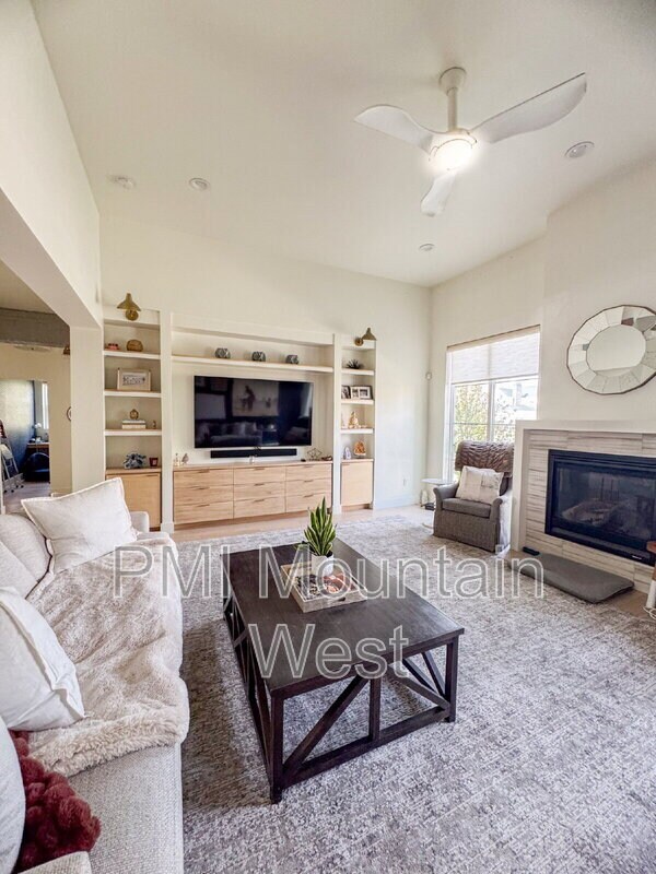 Photo - 703 N 920 E