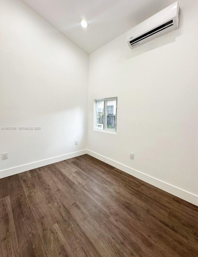 Photo - 2126 NW 24th St Unidad A