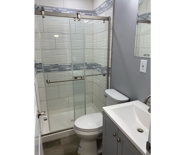 Photo - 6 S Franklintown Rd Unit 1C Private Bath Available $750 1C
