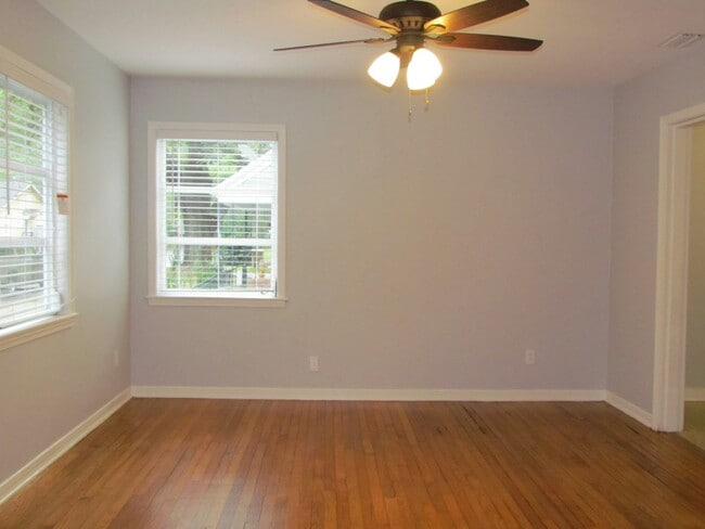 Photo - 2054 Emogene St