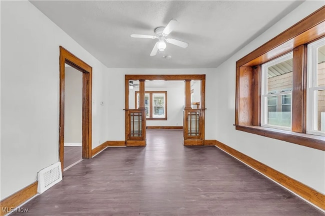 Photo - 908 Dayton St