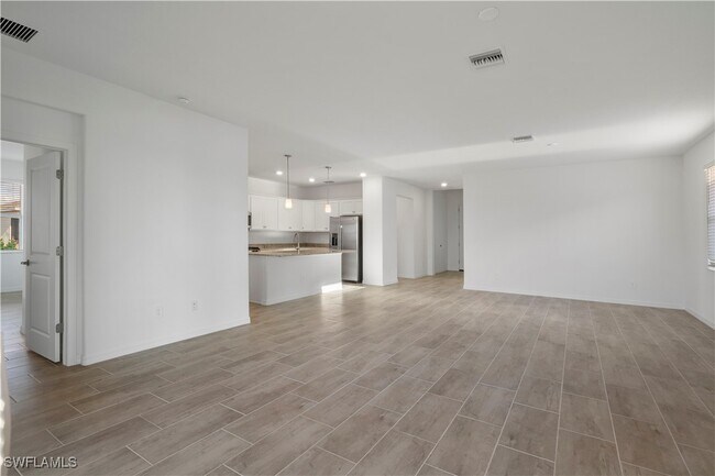 Photo - 43521 Treadway Dr