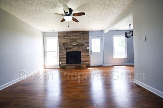 Photo - 2209 Rustic Trail