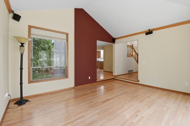 Photo - 4Bd/3.5Ba Sammamish House