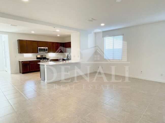 Photo - 11682 N 188th Dr