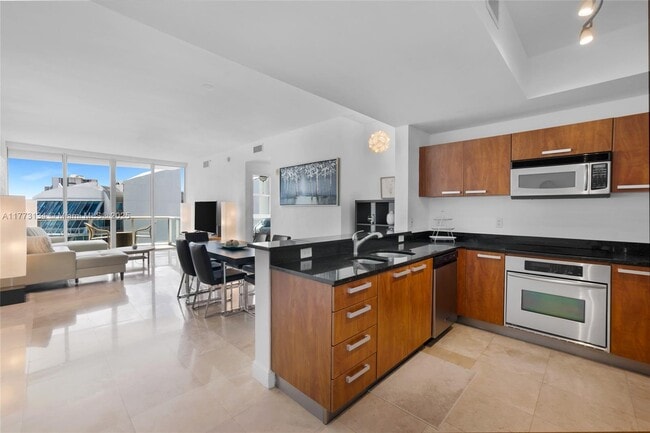 Photo - 3131 NE 188th St Unit 1-910