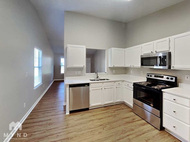 Photo - 103 Adlett Ln