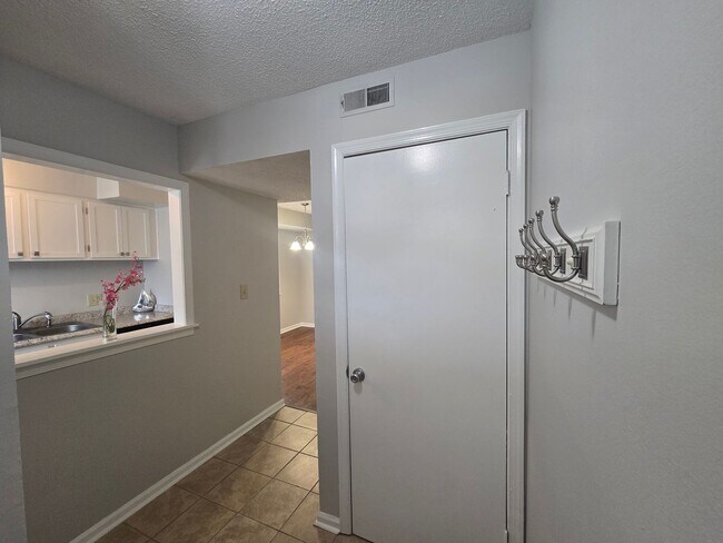Photo - Convenient 2BR/2.5BA Condo in Chapel Hill