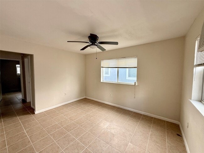 Photo - 3910 Hoffman St