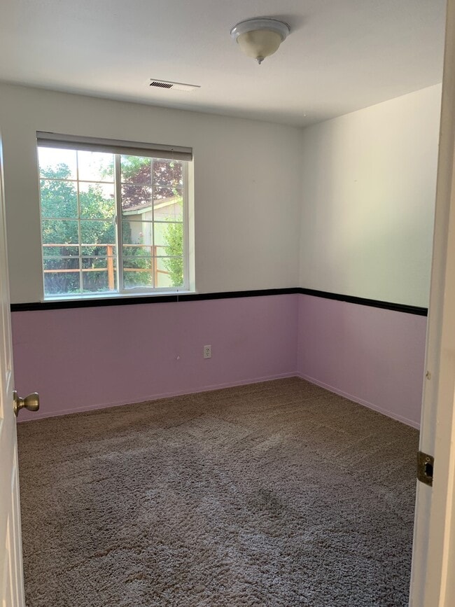 Photo - 3 bedroom 2 bathroom Home - Ferndale Subdivision - South Suburbs