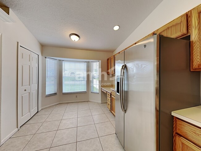 Photo - 1009 SW Alcantarra Blvd