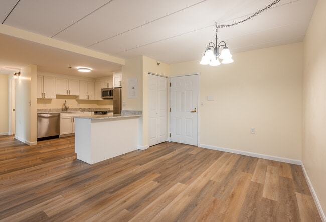 Dining Room - 2 Bed 2 Bath - Phillips Park Apartments