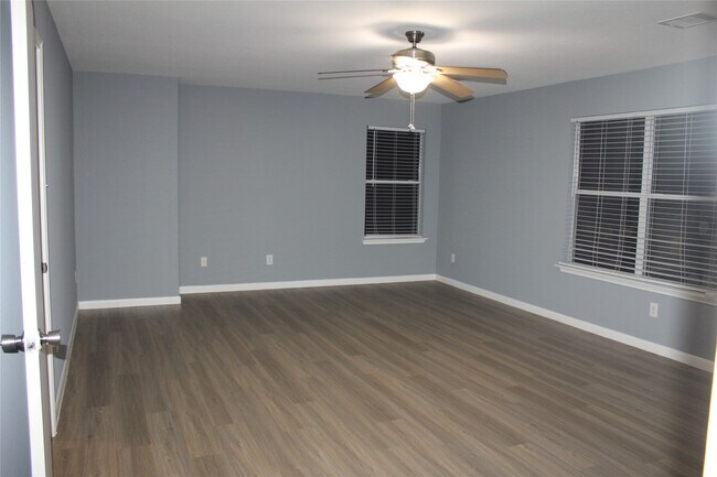 Photo - 8143 Sanders Forest Ct