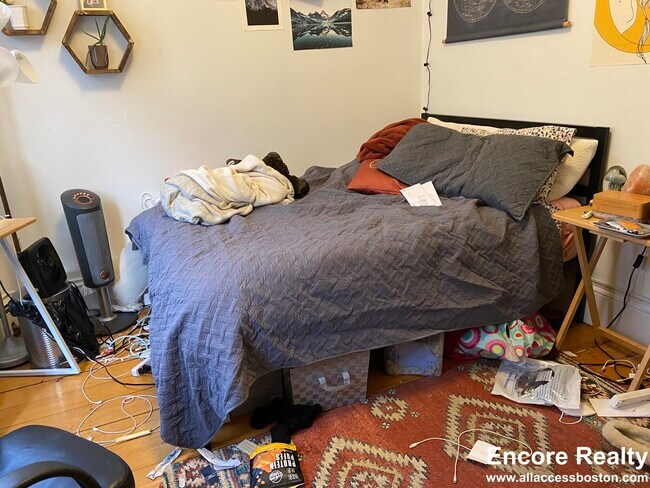 Photo - 68 Calumet St Unit 2