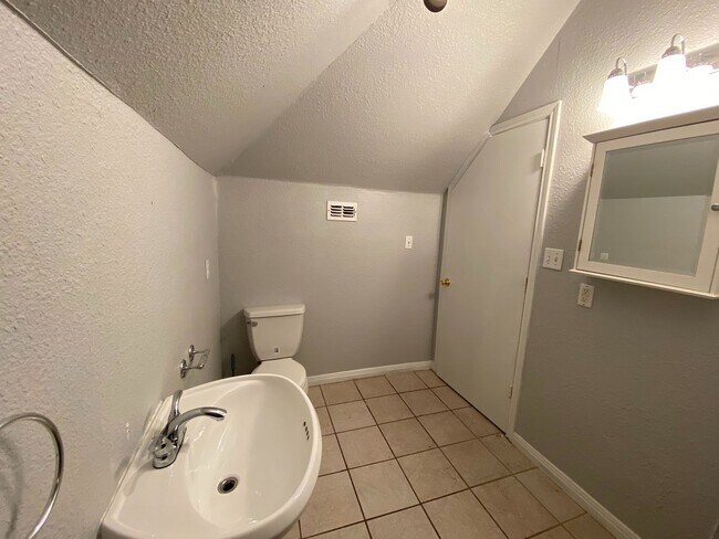 Photo - 2830 San Gabriel St Unit A
