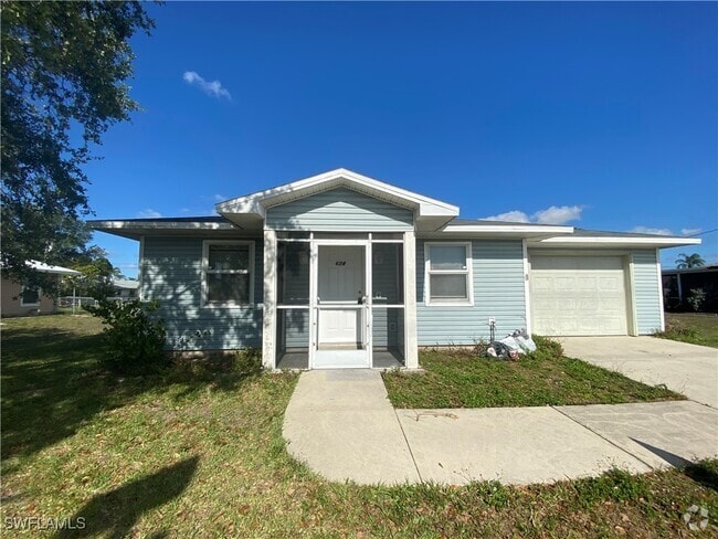 Building Photo - 624 Santa Barbara Blvd Rental