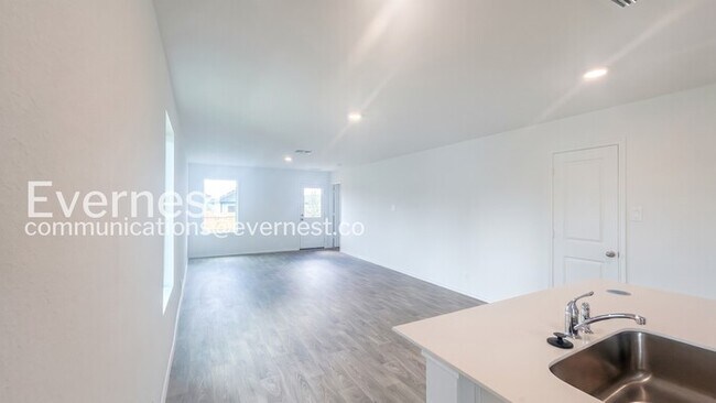 Photo - 5962 Celestite Bd