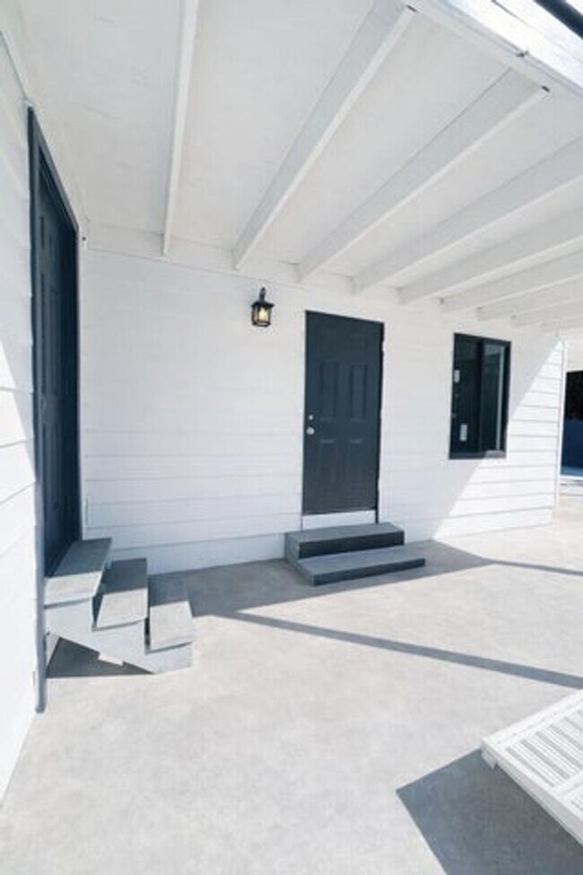 824 Winters St