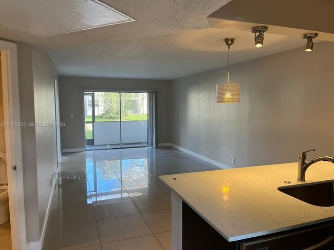Photo - 8020 N Colony Cir Unit 101