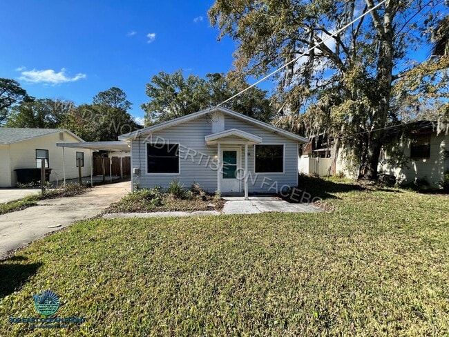 Building Photo - COMING SOON! Beautiful 3 bedroom / 1 bathr... Rental