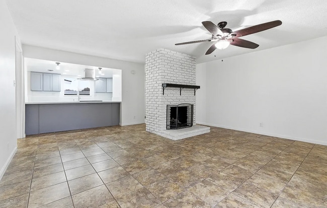 Photo - 179 W Hazelwood Dr