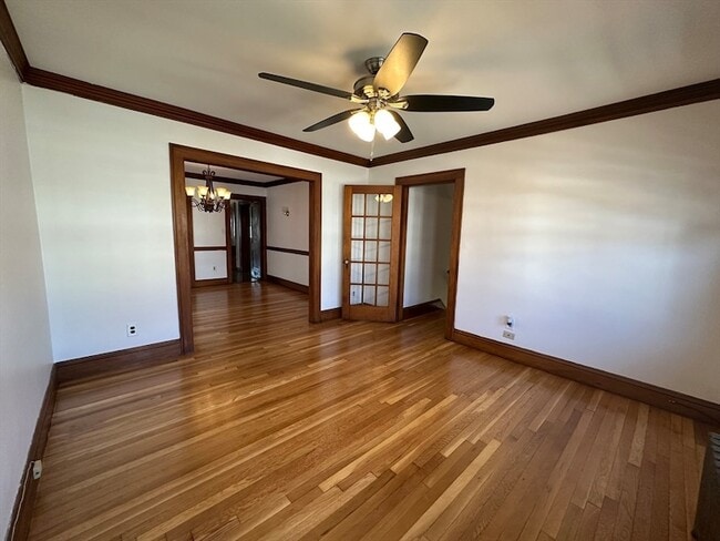 Building Photo - 74 Governor Winthrop Rd Unit 2 Rental