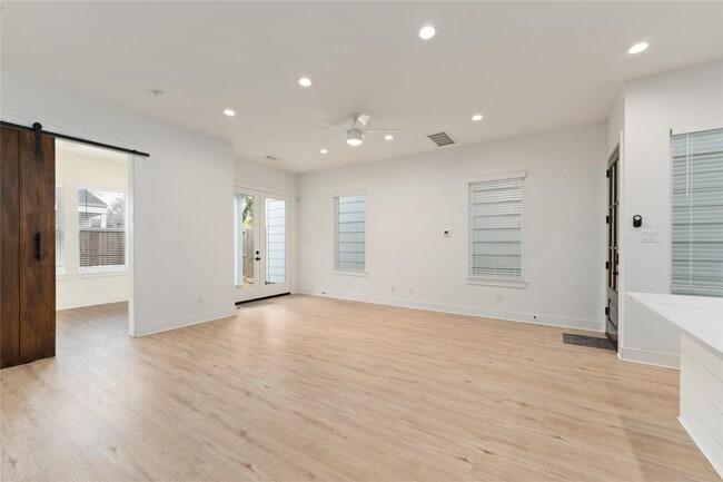 Photo - 4109 Hare St