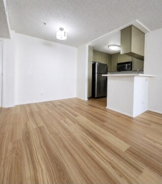 Photo - 328 Cloverdale Ave