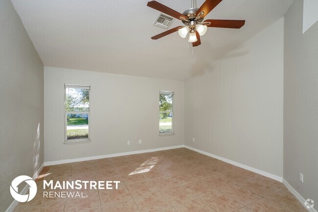 Building Photo - 2305 13th Pl SW Rental