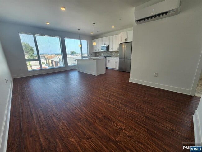 Photo - 77 Ridge Rd Unit 306