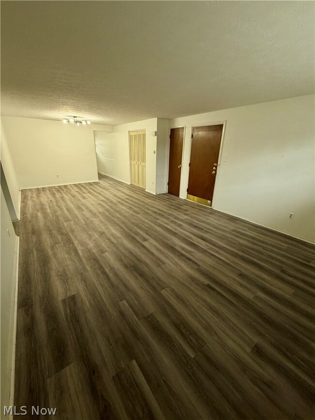 Photo - 369 Shields Rd Unit 1